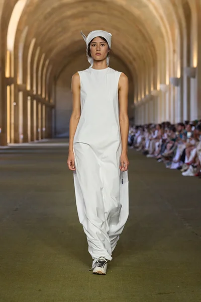 Look 39